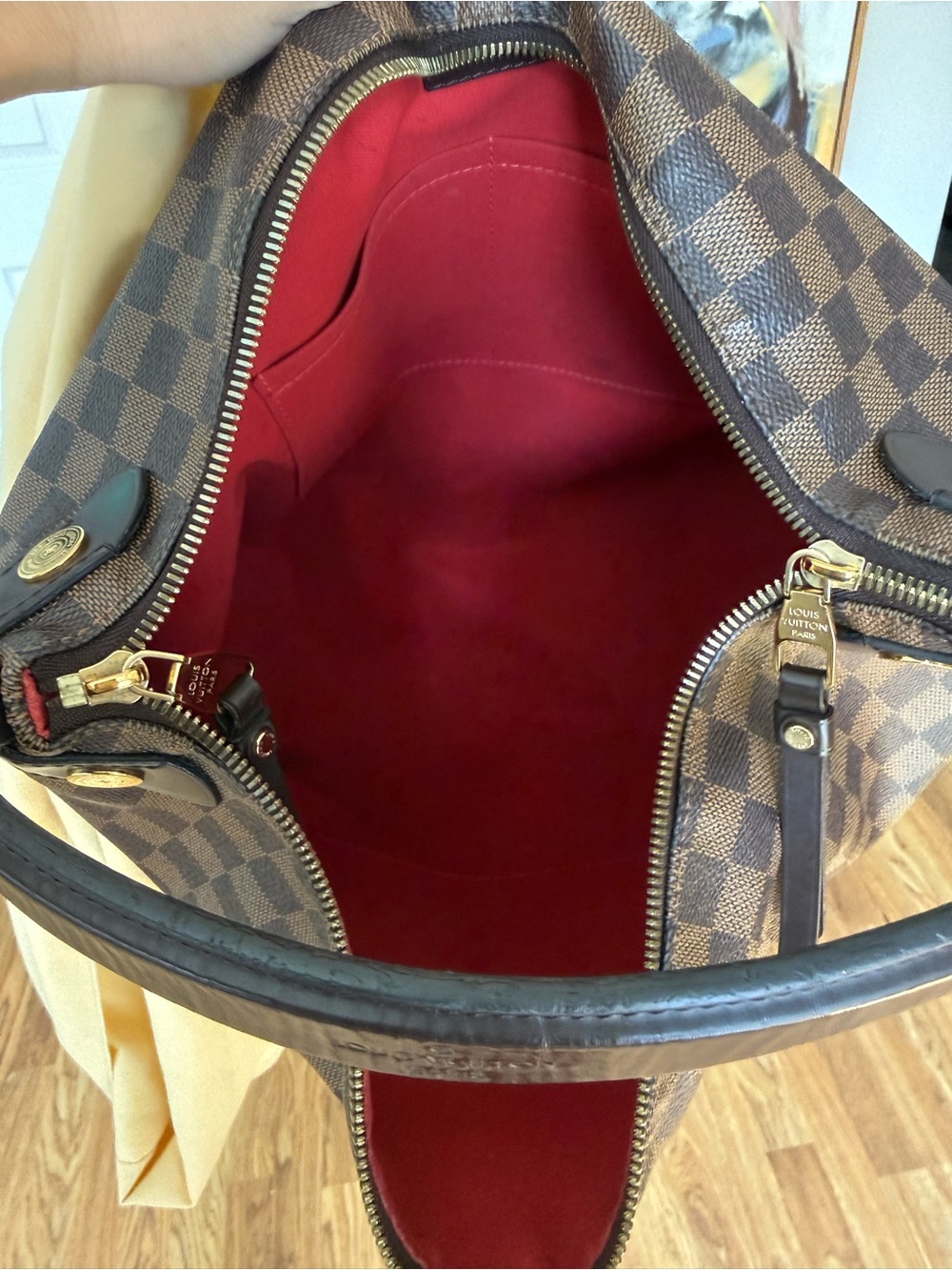Louis Vuitton Brown Damier Hobo with Red Interior - Picture 8 of 10